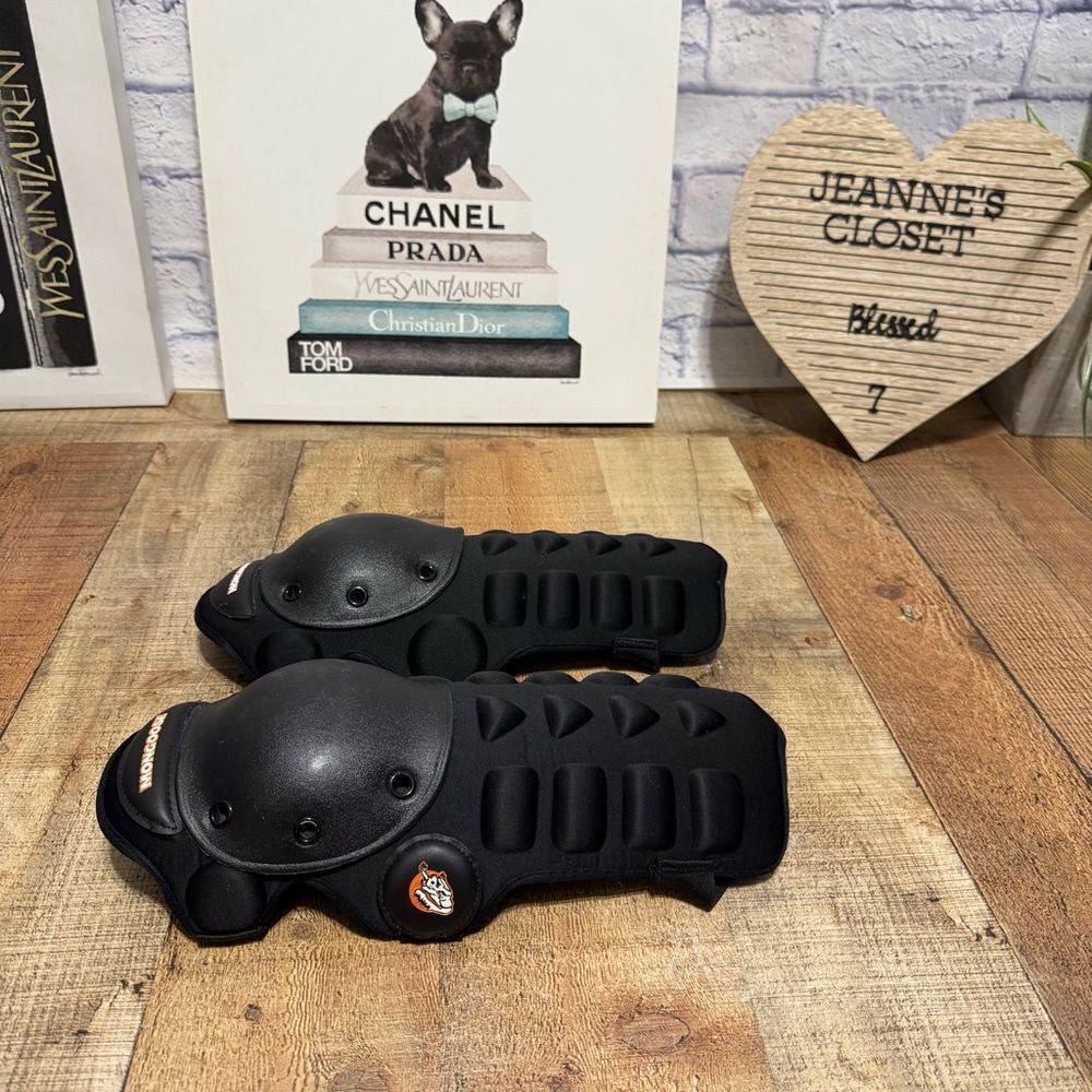 Mongoose Bmx full length knee pads,with shin padding,custom adjustable fit